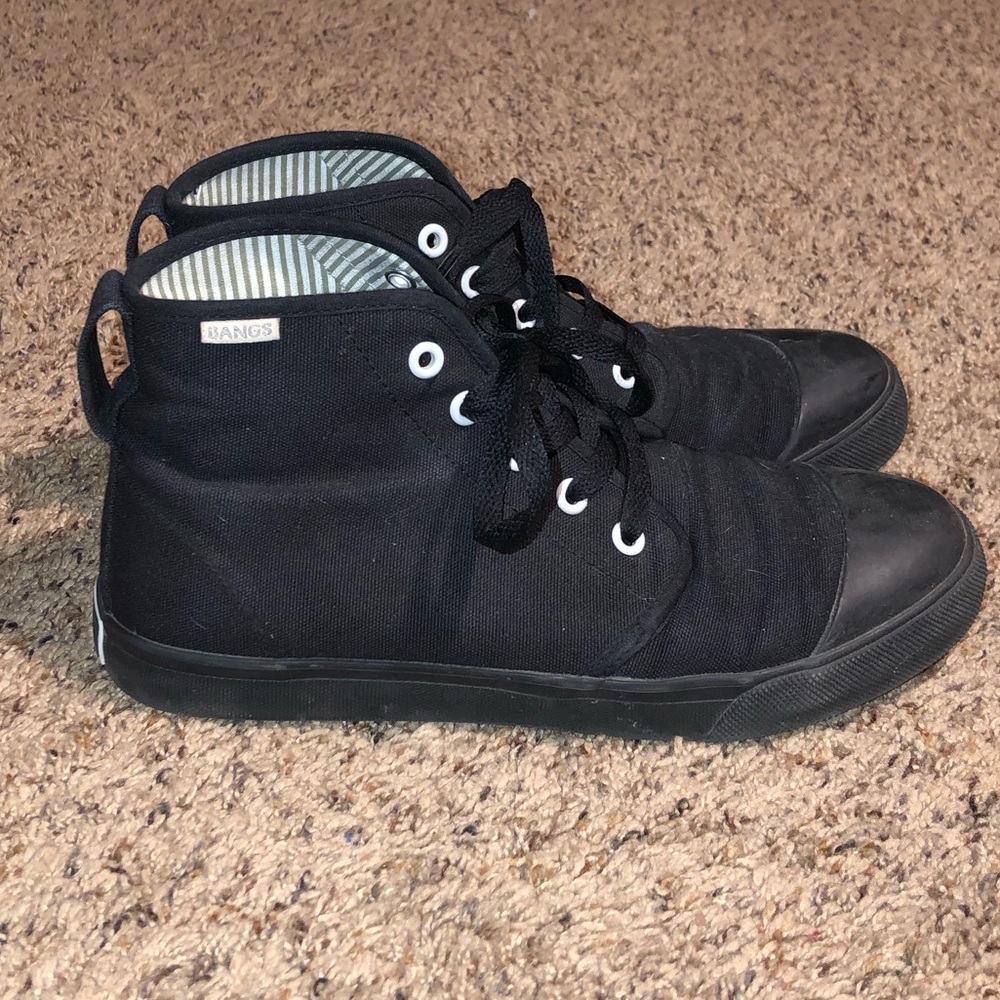 Bangs sneakers
